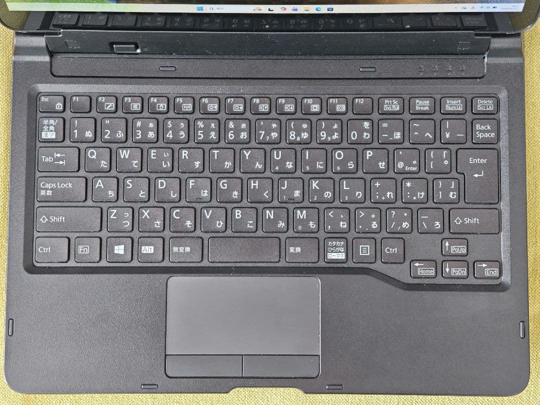 富士通 LIFEBOOK Q7311/FB（2022年モデル）i5 / 8GB