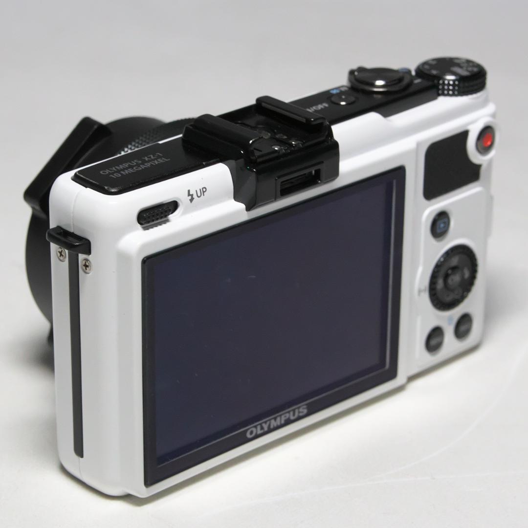 【訳あり】OLYMPUS デジタルカメラ XZ-1 ホワイト 自動開閉キャップ付