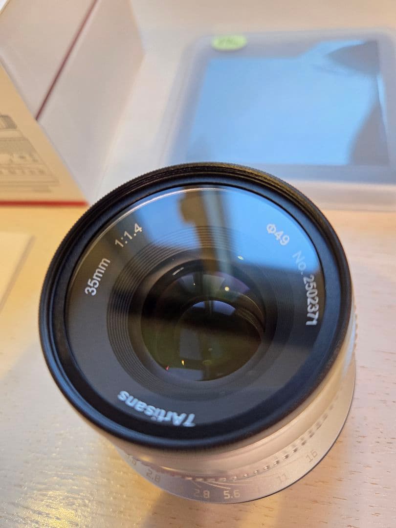 7Artisans 35mm F1.4 単焦点レンズ RFマウント　シルバー
