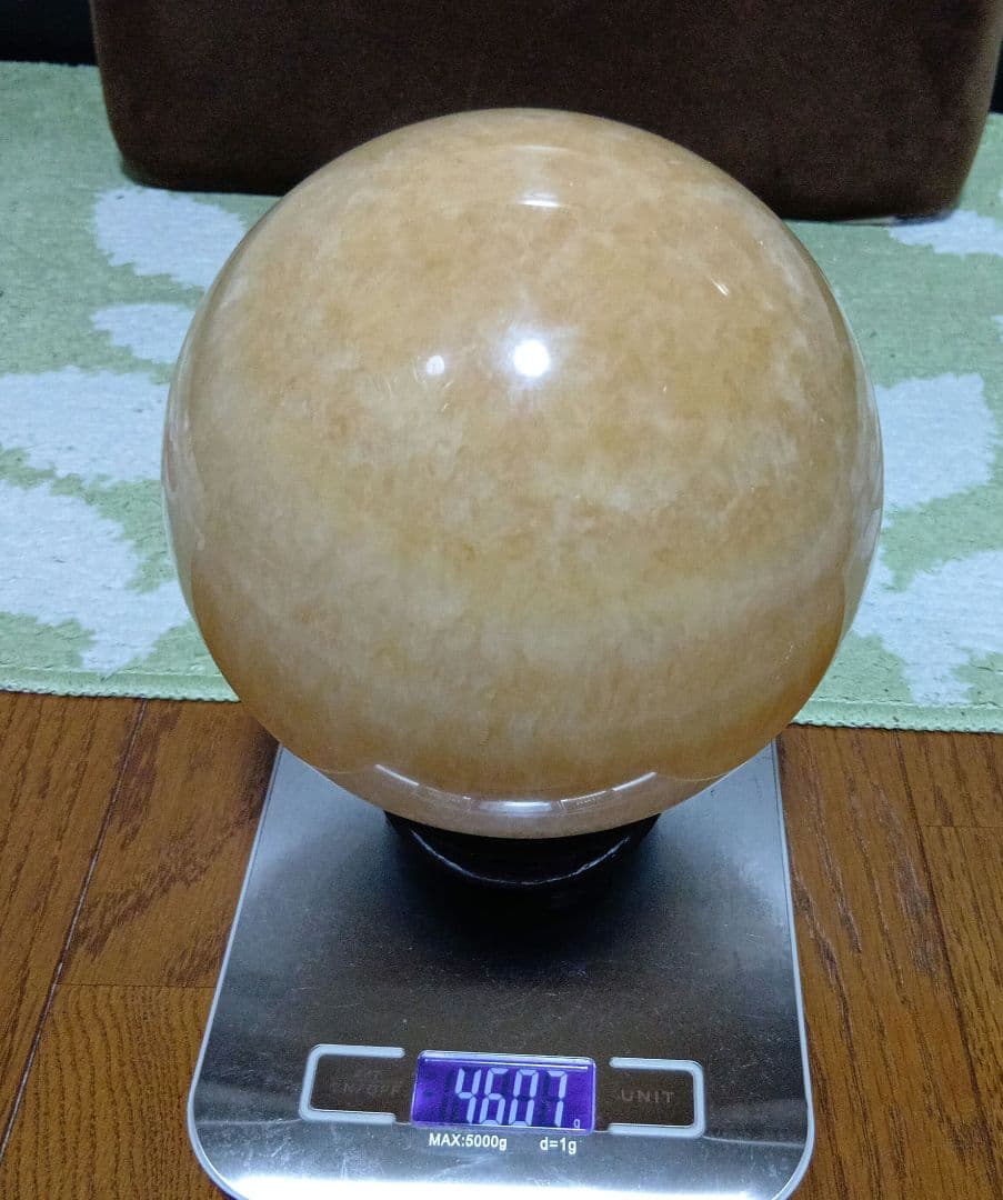 アラゴナイト　特大スフィア　　　　１５センチ超　４．６キロ