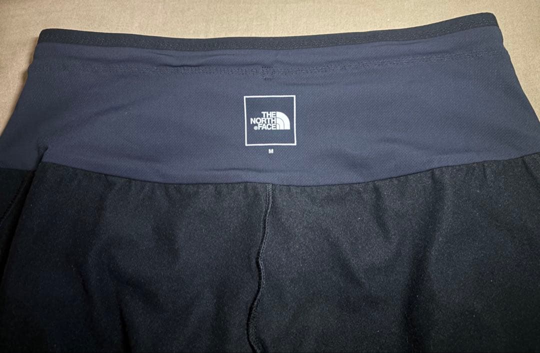 【専用機ノースフェイス ホワイトライトタイツ NB82375 ブラックメンズ