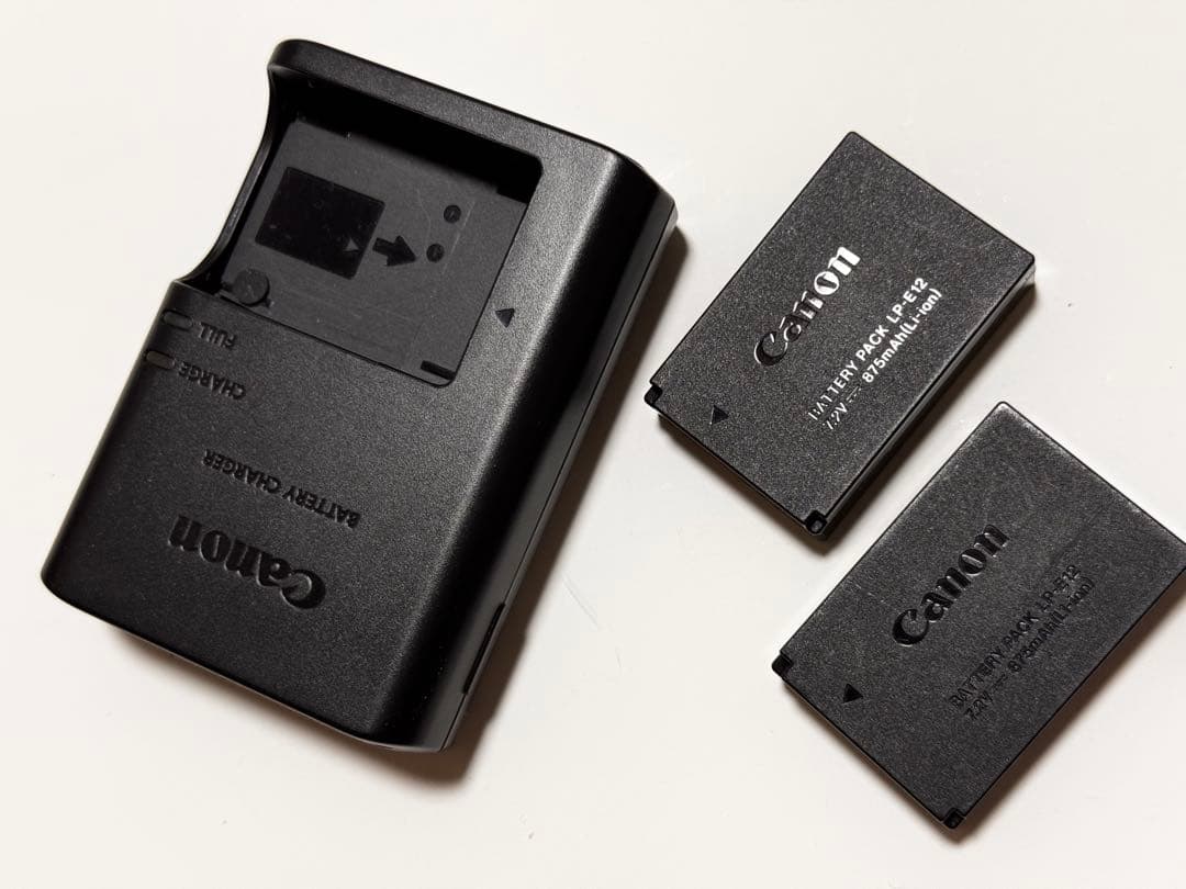 キヤノン Canon EOS M100 ボディ ホワイト