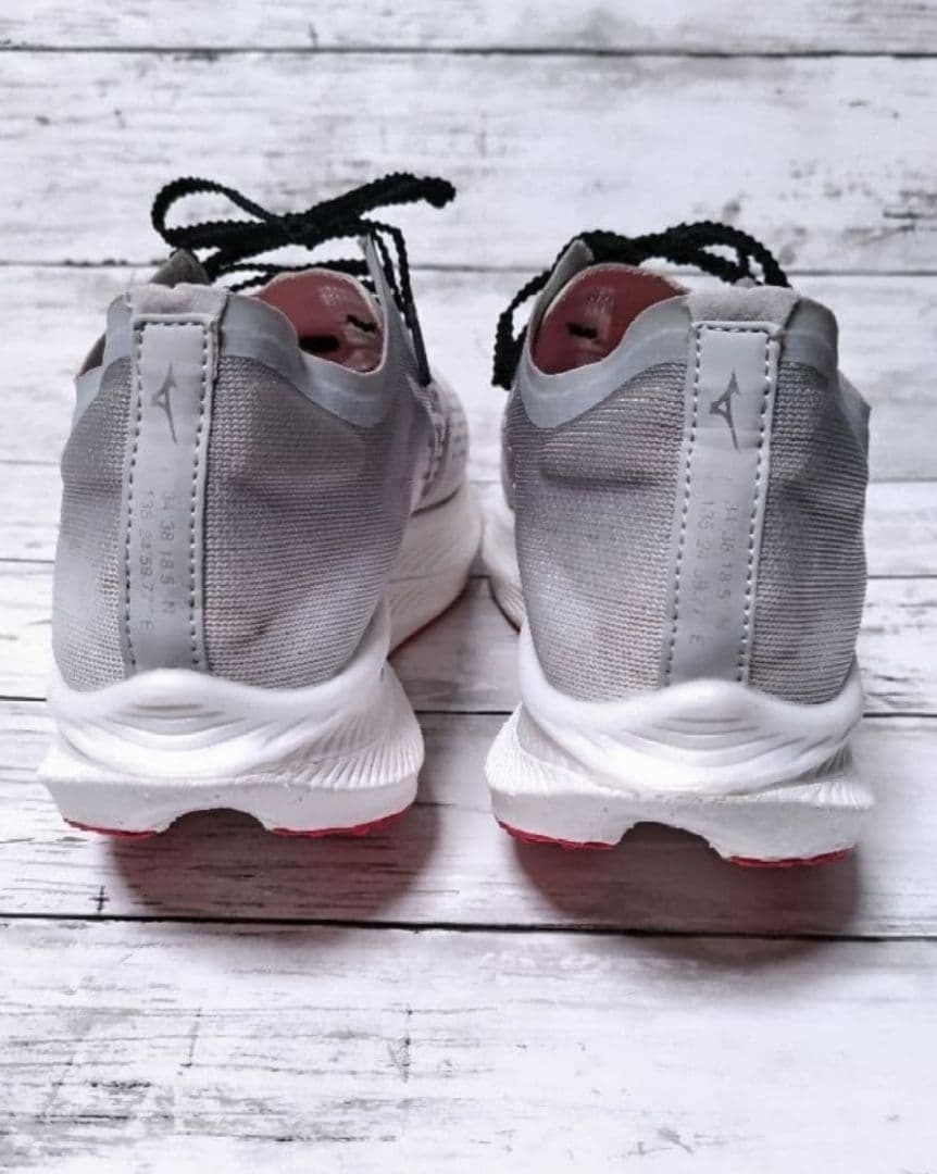 ミズノ　ウエーブリベリオンプロ 2 　ランニングシューズ