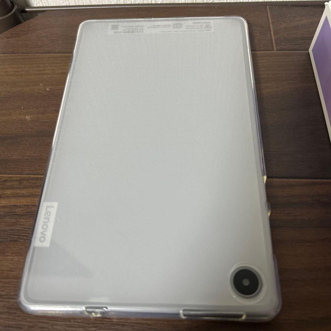 Lenovo Tab M8 (4th Gen) 本体　極上品　ケース付