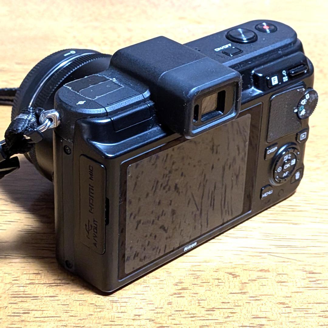 Nikon 1 V1 ＋ 1NIKKOR18,5単焦点レンズ＋レンズフード