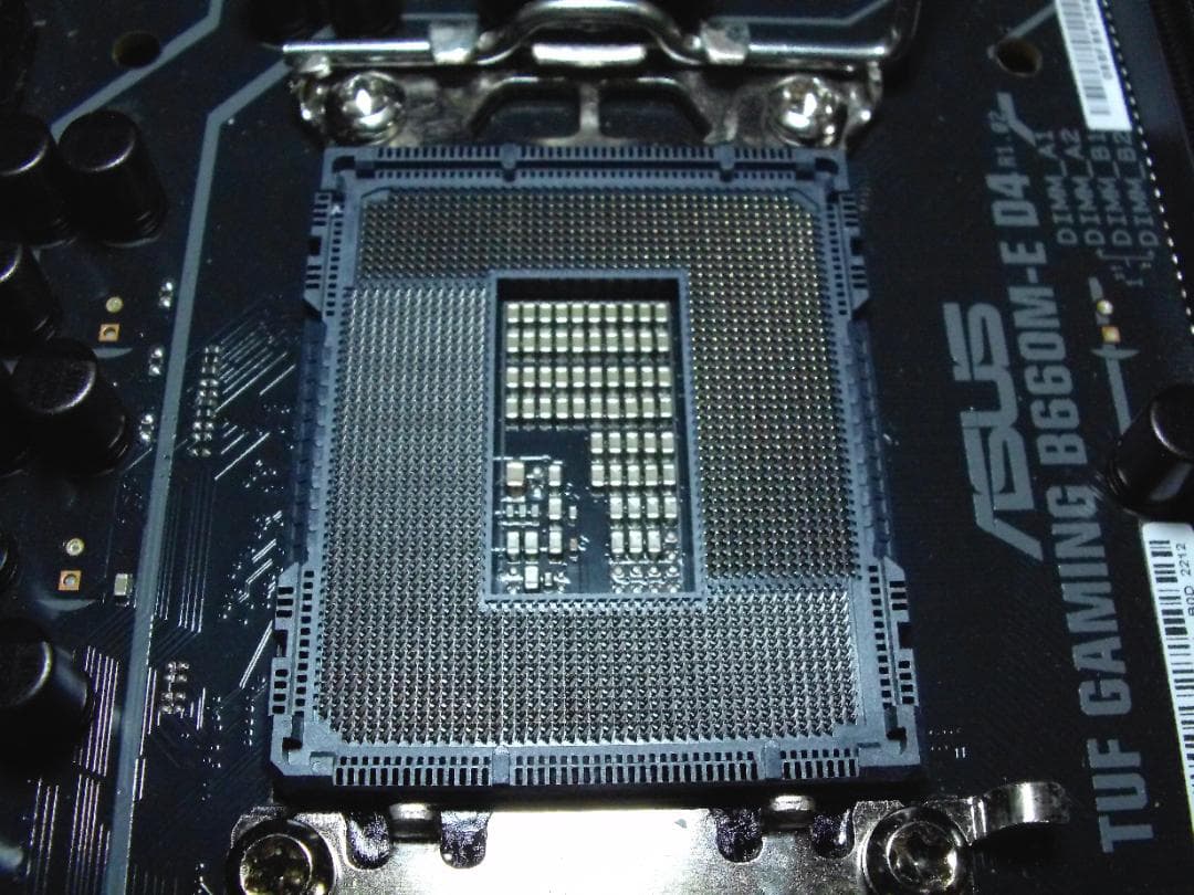 マザーボード ASUS TUF GAMING B660M-E D4