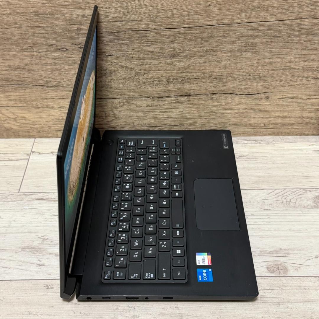 良品 dynabook S73HU Core i5 第11世代 16GB 大容量