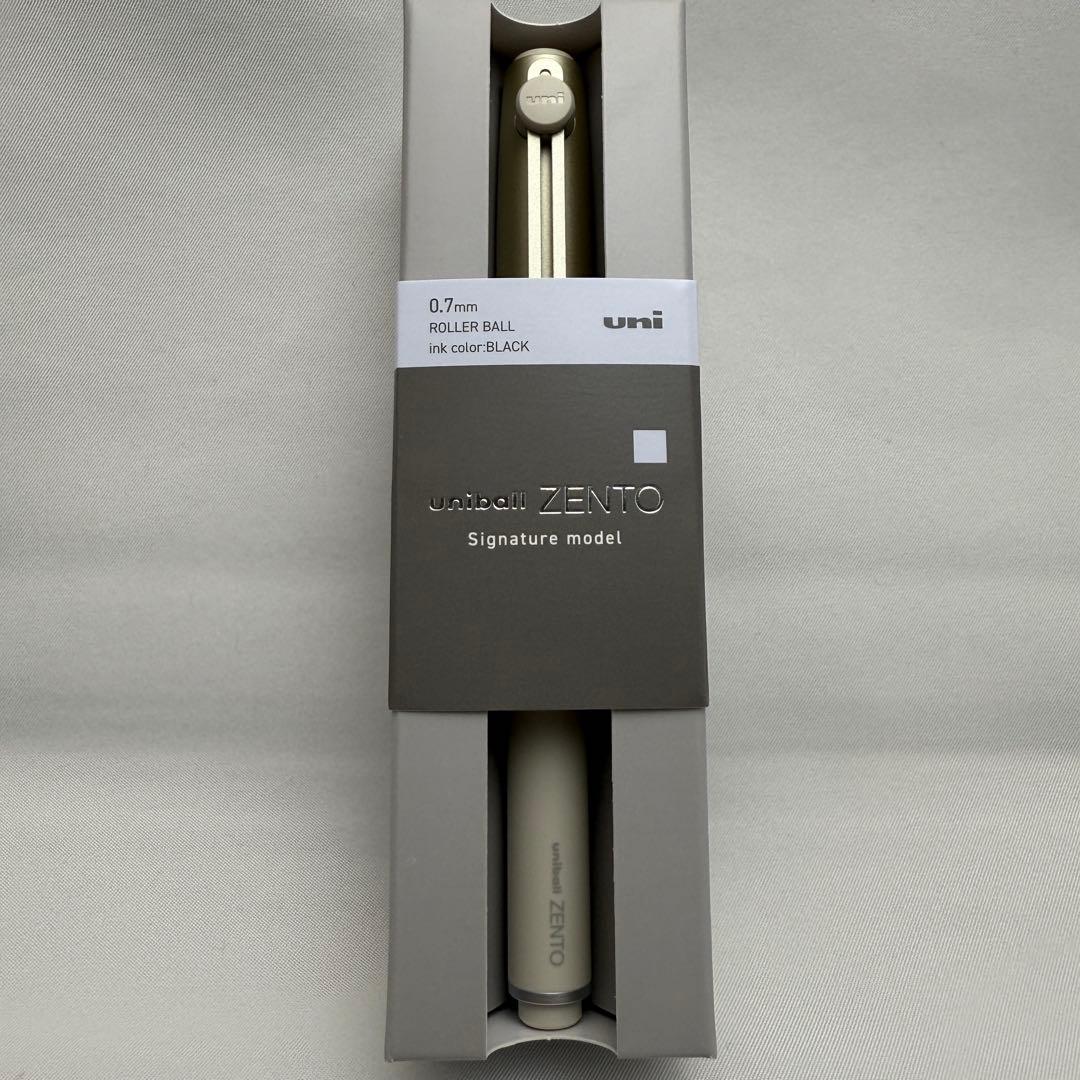 【入手困難】ユニボールゼント シグ二チャーモデル　シルバー　シャンパンゴールド