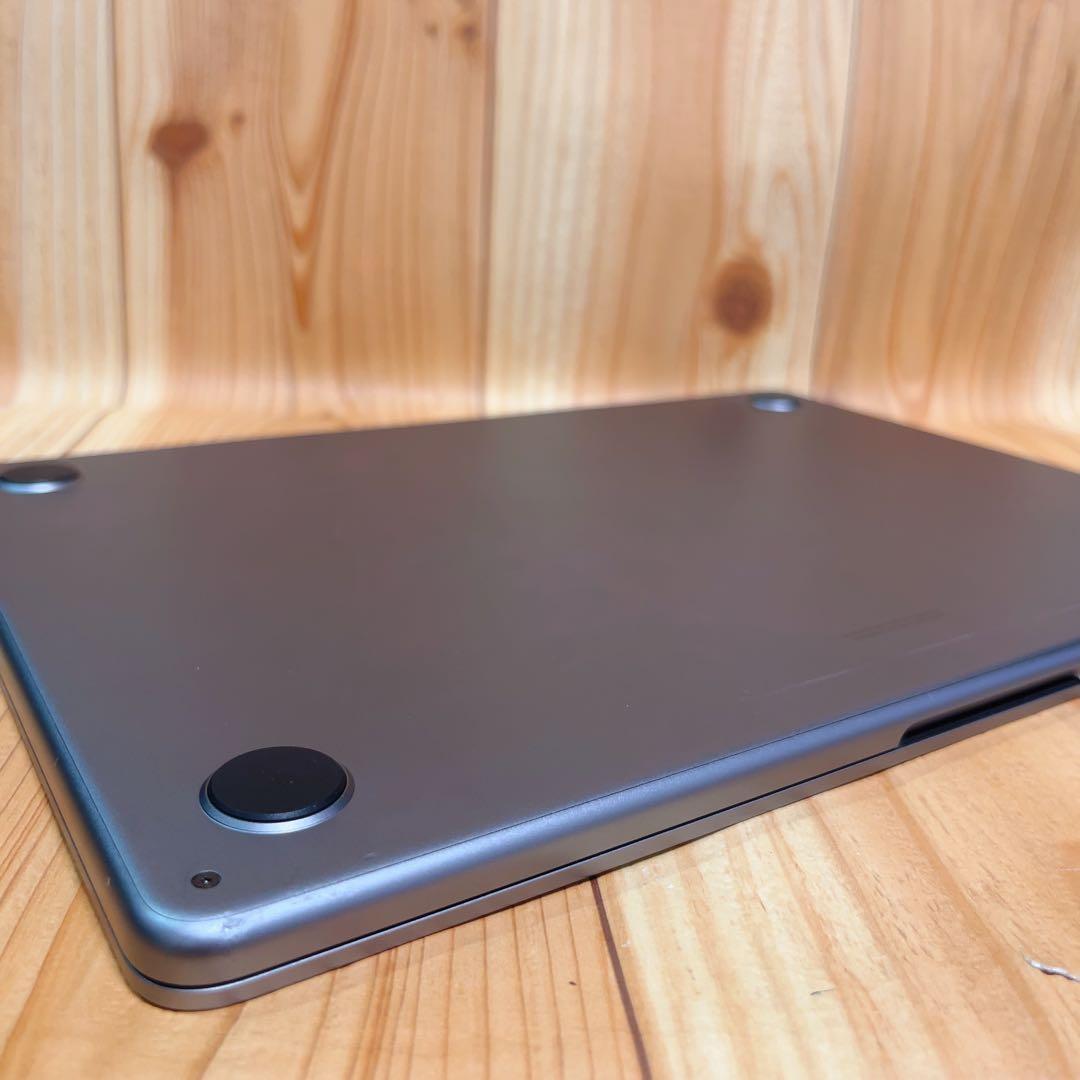 Apple MacBook Air 13インチ M2 2020 本体402A