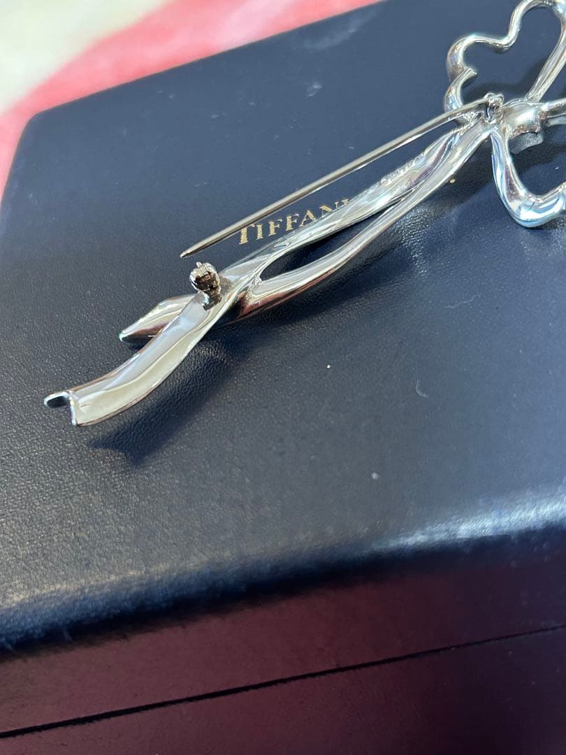 Tiffany & Co. オールドティファニー　シルバーリボンブローチ
