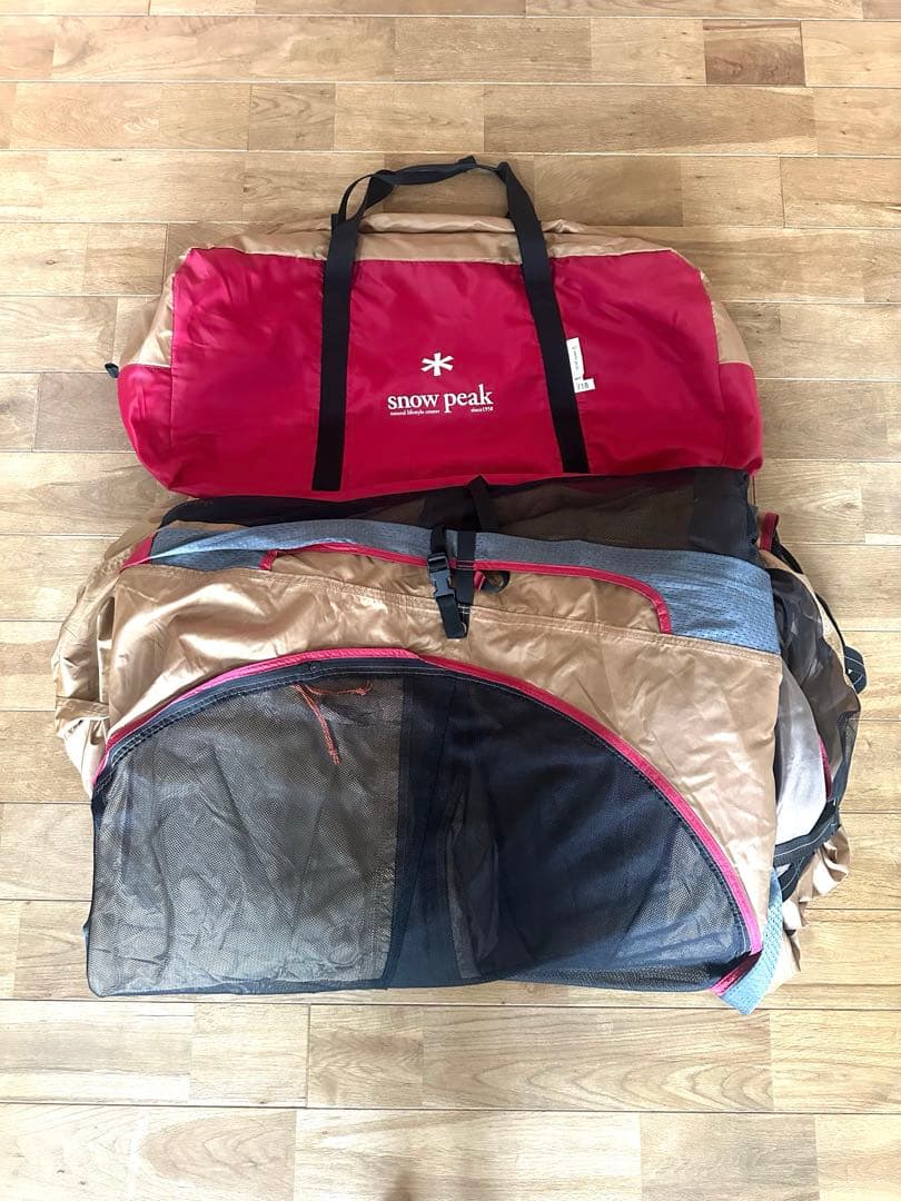  Peak ラウンジシェル &フロアマット　他オプション付き