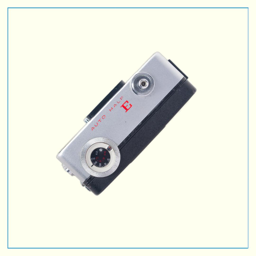 ✽AUTO　HALF　Ｅ✽ オートハーフ✽ハーフカメラ✽