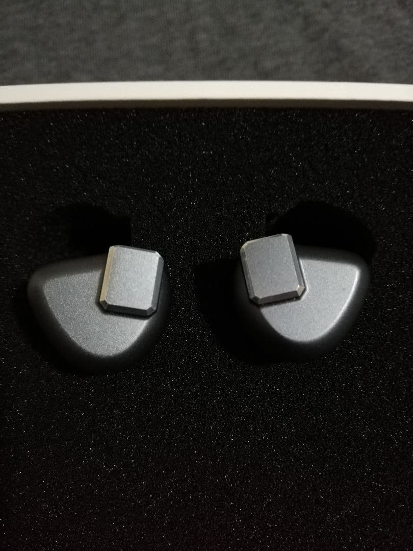 LETSHUOER S12 4.4mmリケーブル可能イヤホン