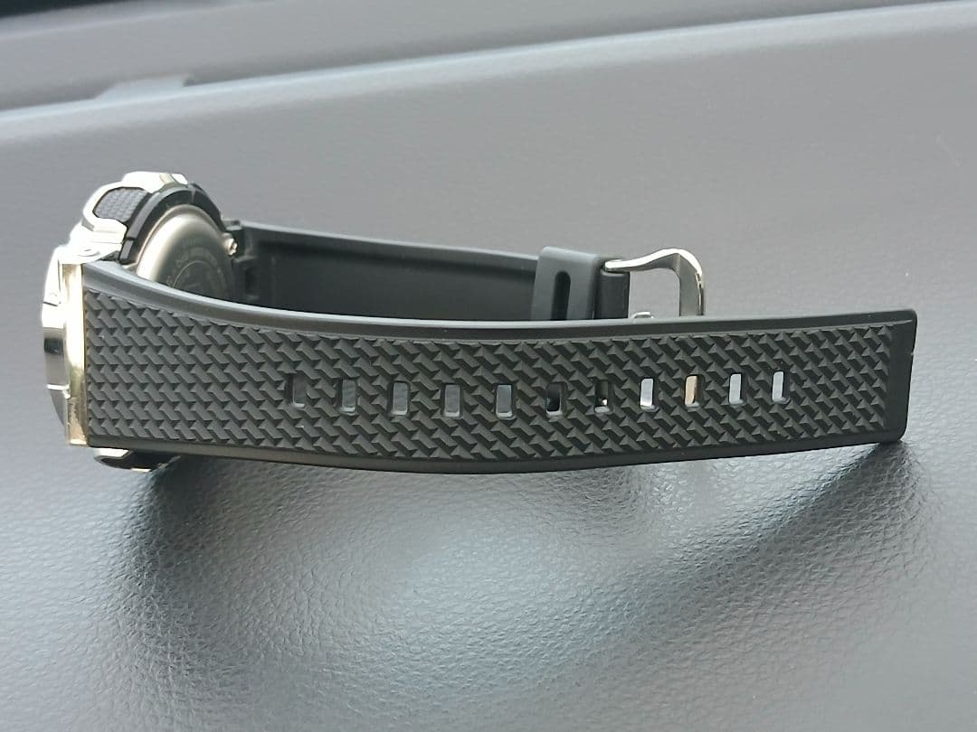 G-SHOCK デジタル腕時計 シルバー/ブラック GM-110