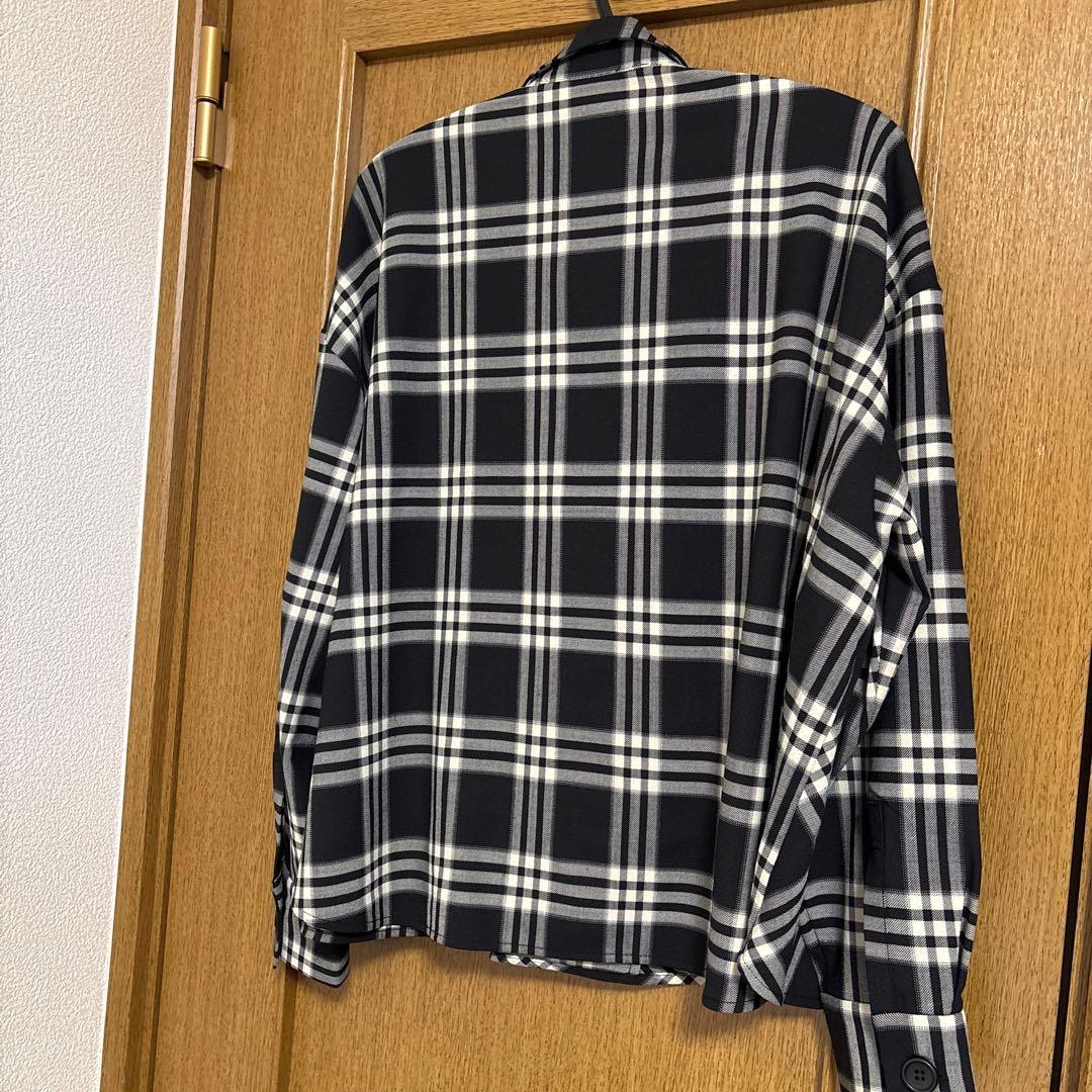 ズッカ zucca TWストレッチチェックブラウス