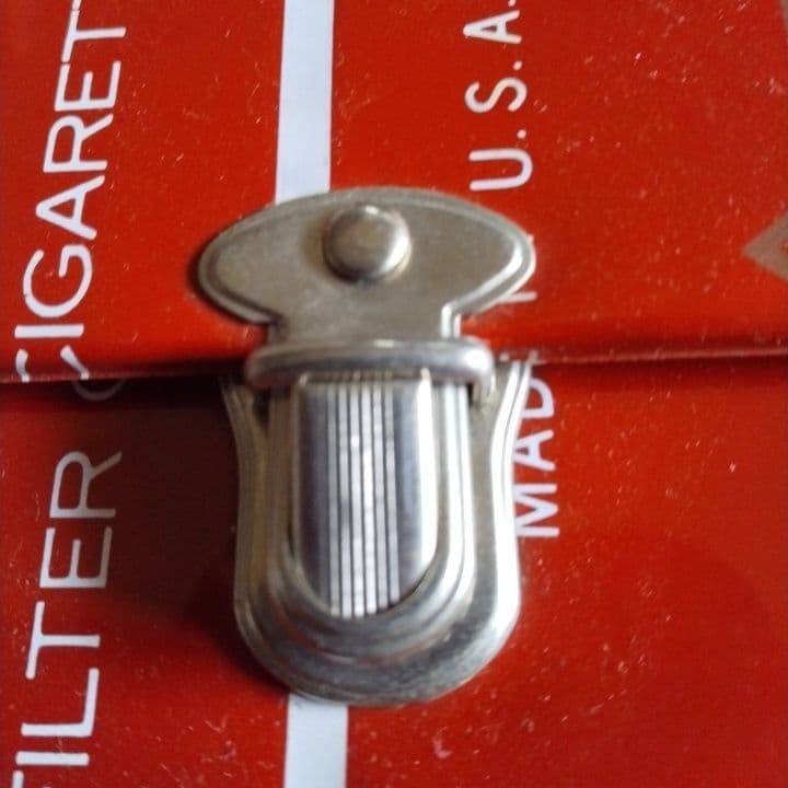 昭和のタバコ柄のカセットテープ入れ2個組