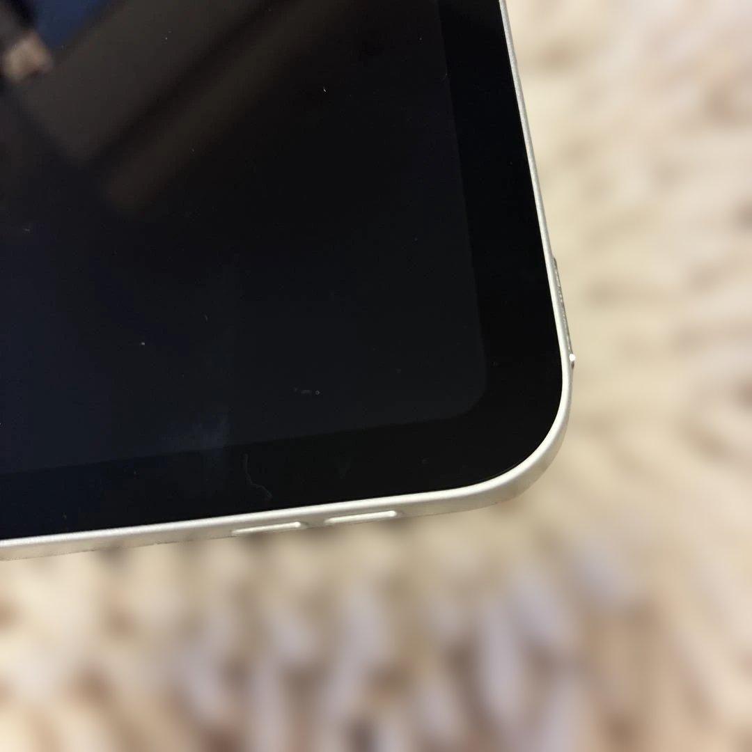 m*n様 iPad 11インチ　A16 128gb wifi シルバー　本体