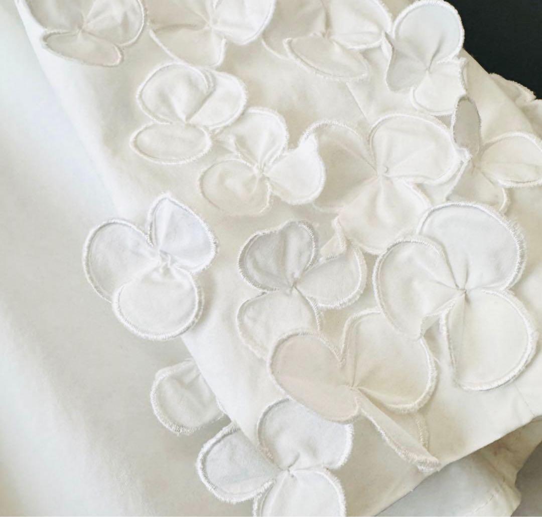 【本日限定値下げ】yori shirocon　パフュームブラウス　花　ホワイト