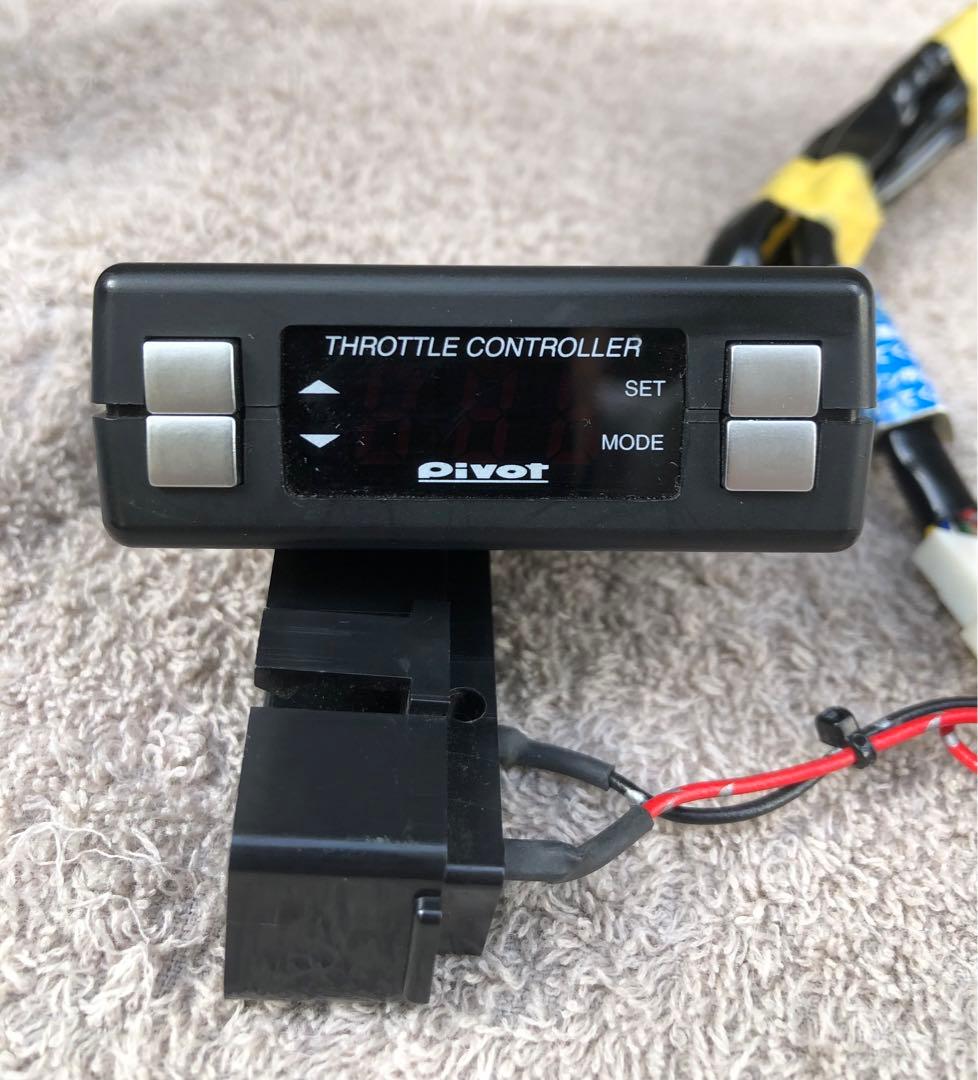 PIVOT 3 drive COMPACT スロットルコントローラー　THC日産