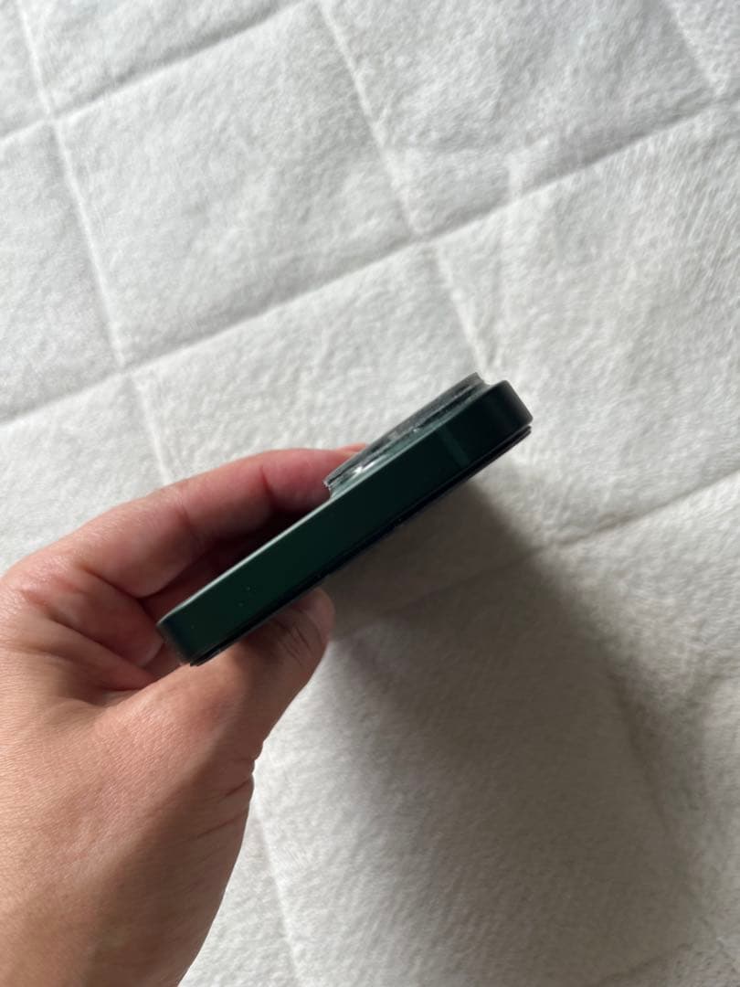 R*e様 iPhone 13ミニ　グリーン　ケース付き