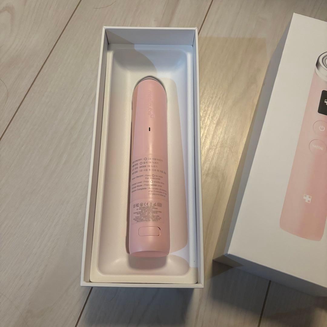 メディキューブAGE-Rブースタープロ　ピンク　美顔器