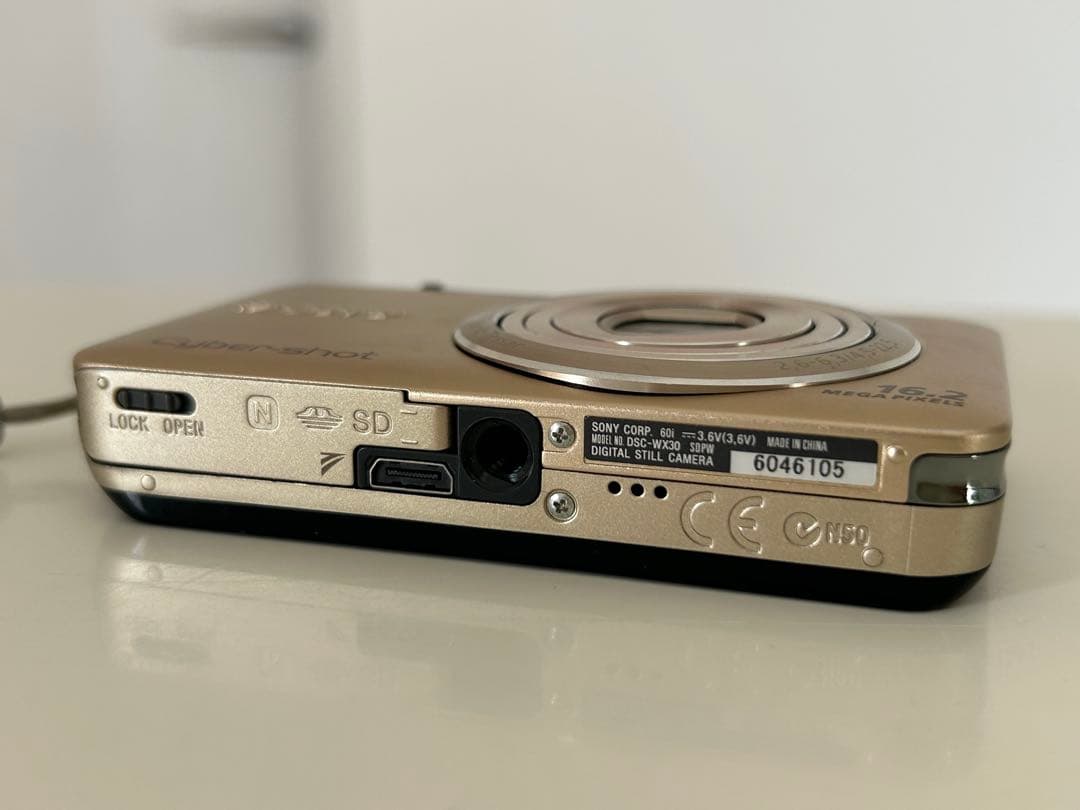 SONY Cyber-shot DSC-WX30 ゴールド 16.2MP