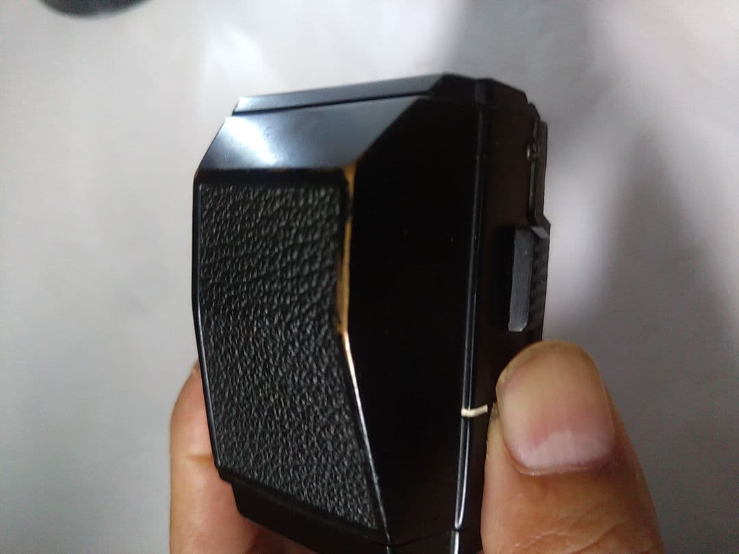 untamed  F3 HP ／35-105㎜ズーム（ストラップ抜き）