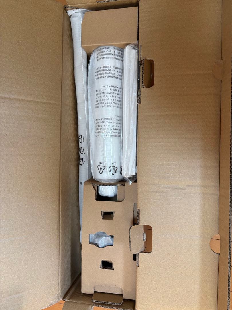 【新品未開封】バルミューダ　 C02A-WH White 掃除機