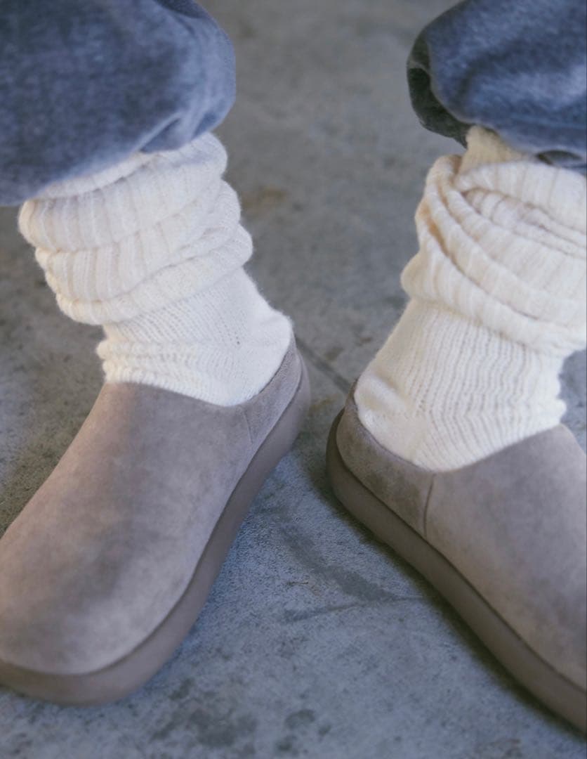 【新品】aere アエレ　エコレザーイージーローファー　39 24.5 ベージュ