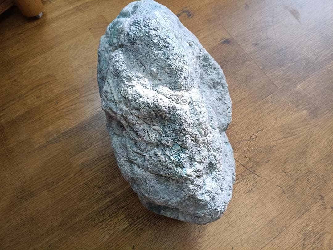 擬岩　人工石　軽くて丈夫FRP製　アート　オブジェ