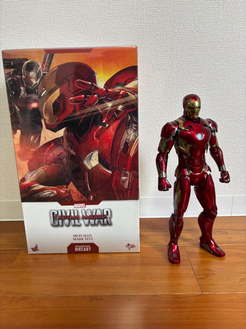 Hot toys ホットトイズ　アイアン マーク46 & キャプテン・アメリカ
