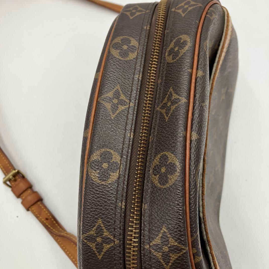 ルイヴィトン ブロワ モノグラムサンリス ショルダーバッグ