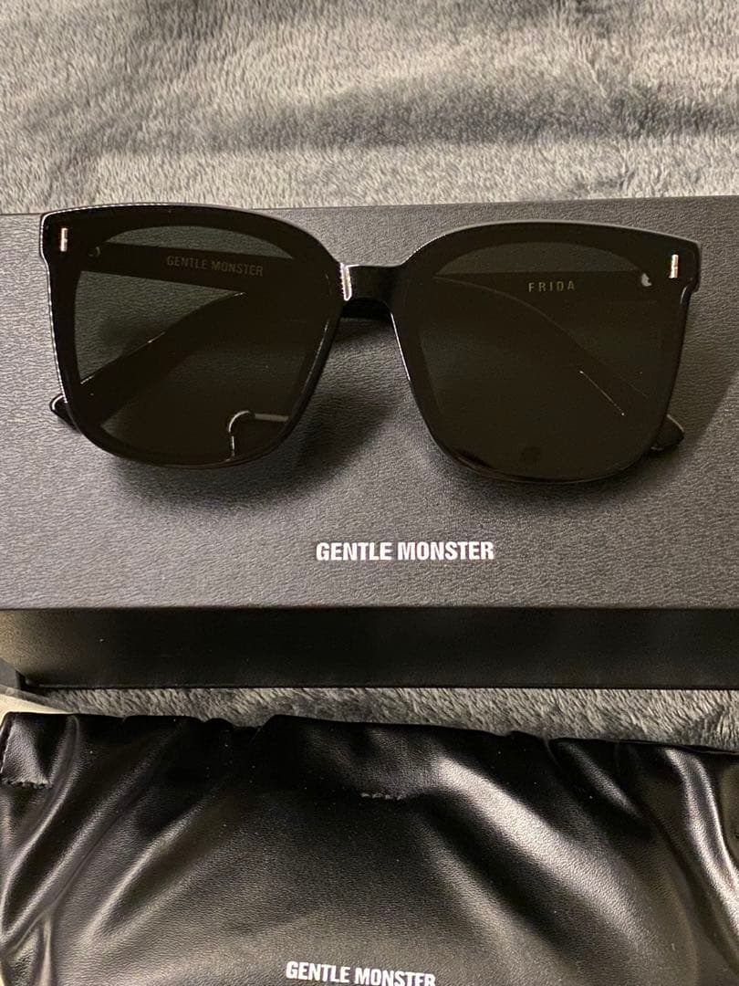 GENTLE MONSTER サングラス ブラック FRIDA