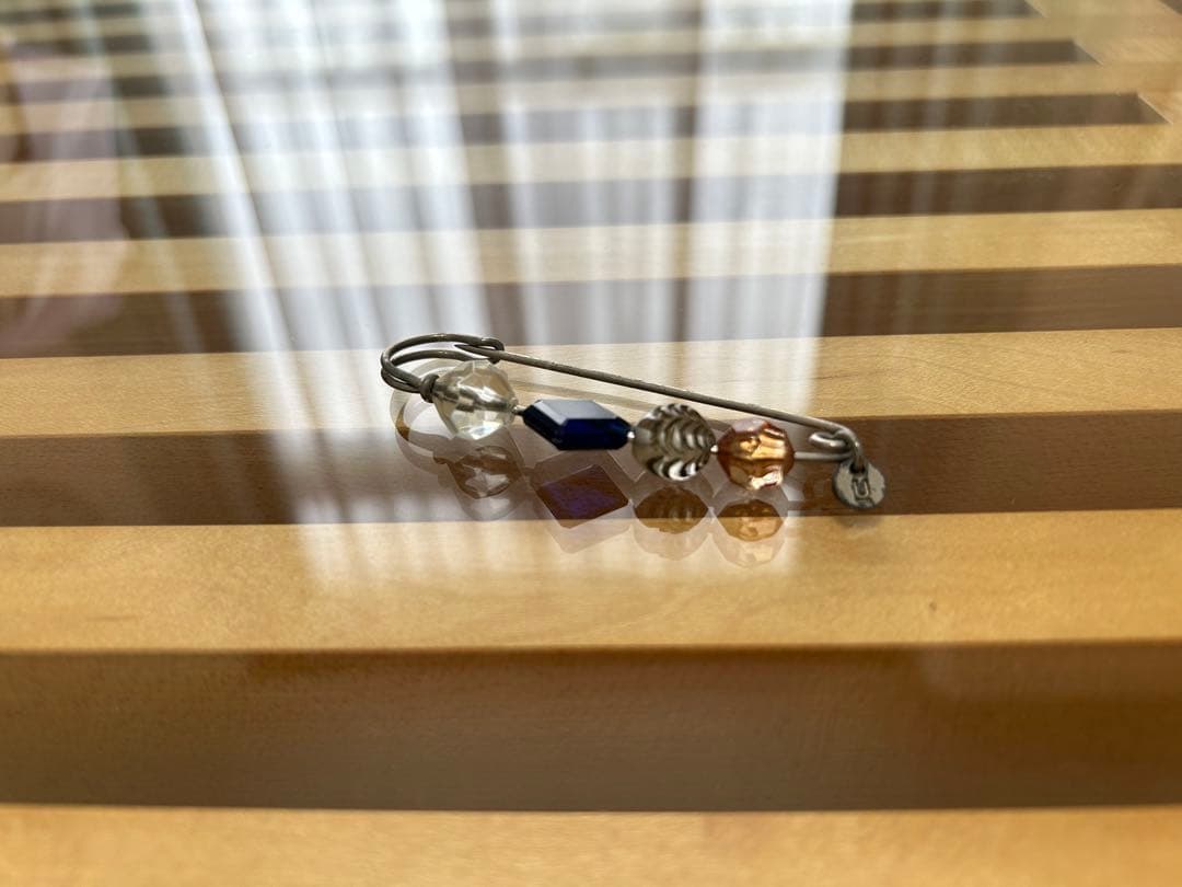 アンダーカバーundercoverアンティークビーズブローチ② but期