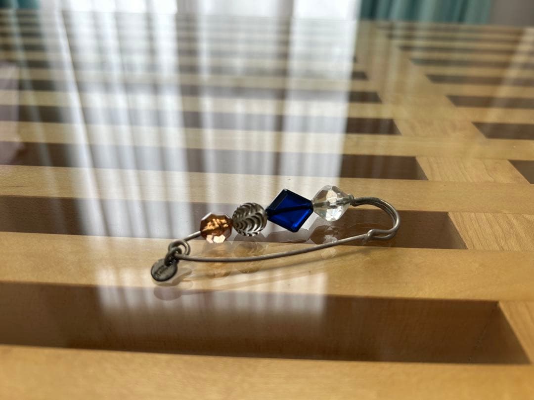 アンダーカバーundercoverアンティークビーズブローチ② but期