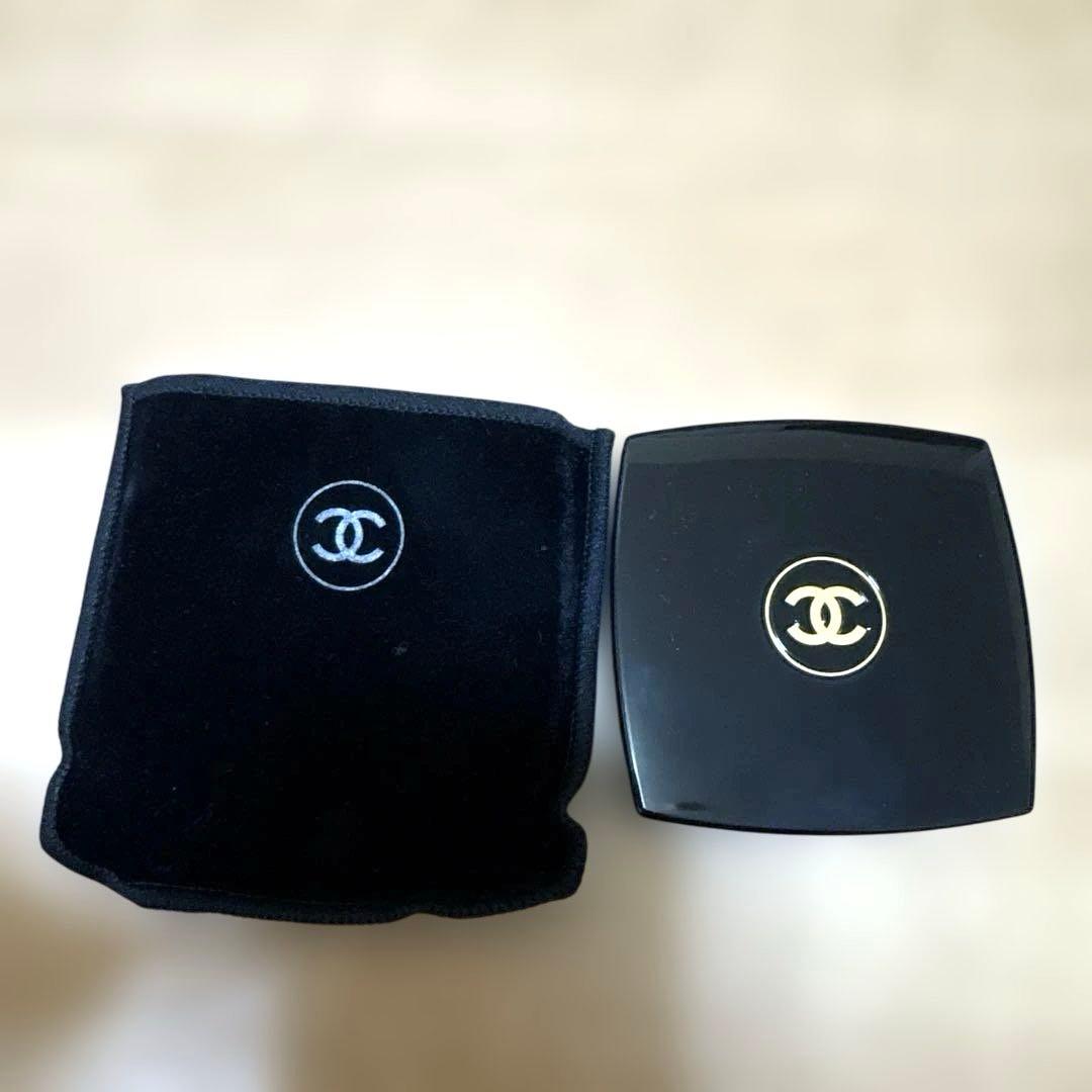 シャネル　キャトル　オンブル　397 ニュイ　アストラル