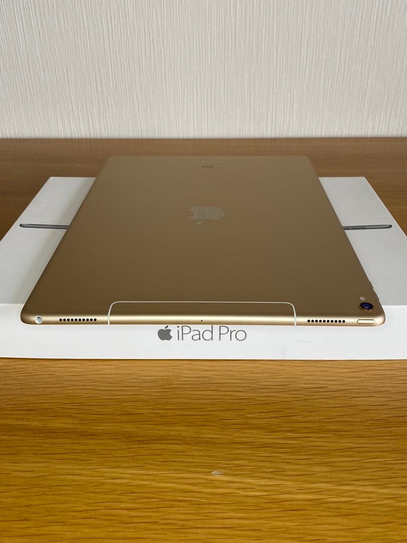 新品未使用 iPad Pro 12.9インチ 第2世代　ゴールド　iPad本体