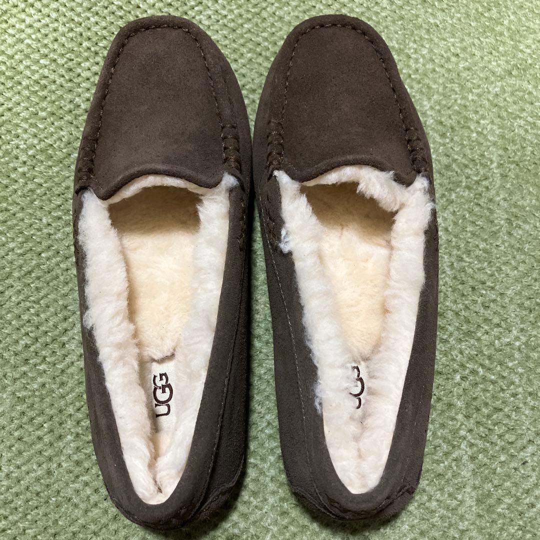 UGG ANSLEY エスプレッソ　モカシン25㎝