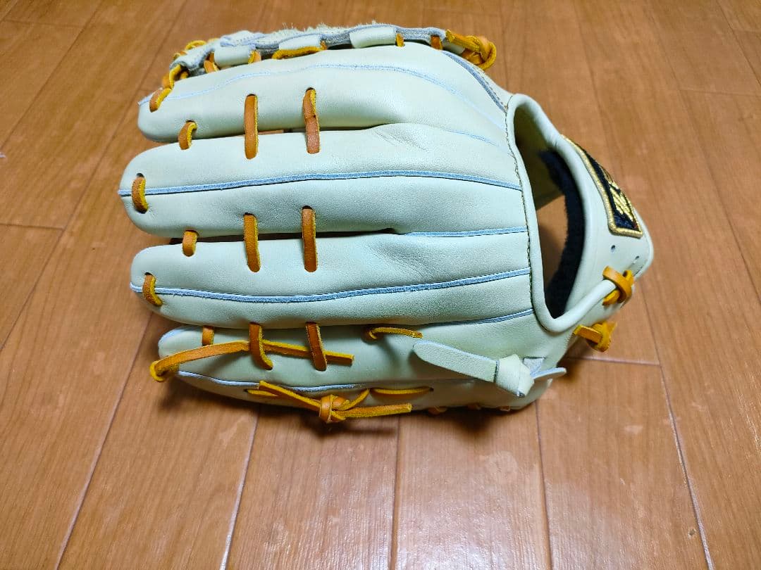 ZETTプロステイタス　軟式用グローブ（源田モデル）