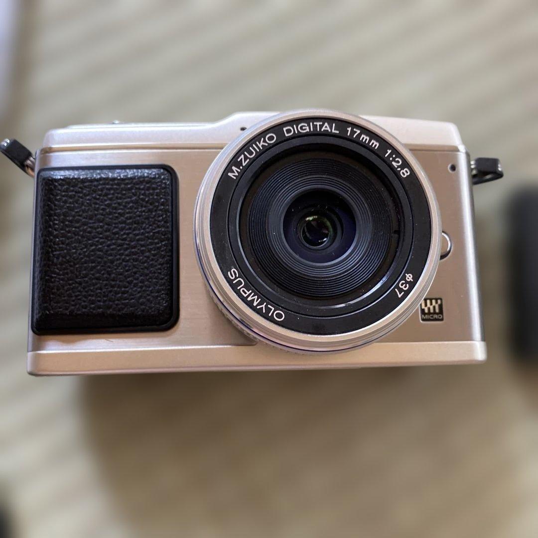 【大人気】 OLYMPUS オリンパス PEN E-P1 ミラーレス一眼カメラ
