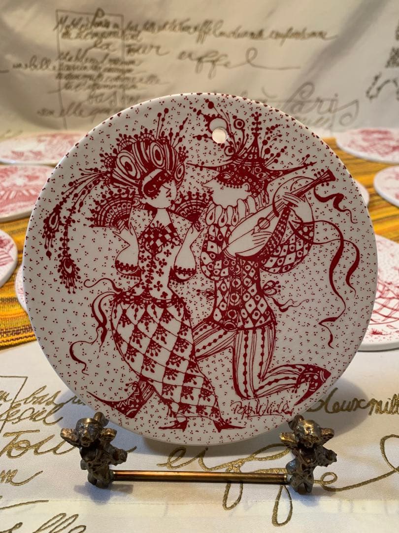 ビヨンヴィンブラッド　マンスリープレート・赤色のコンプリート12ヶ月全部！