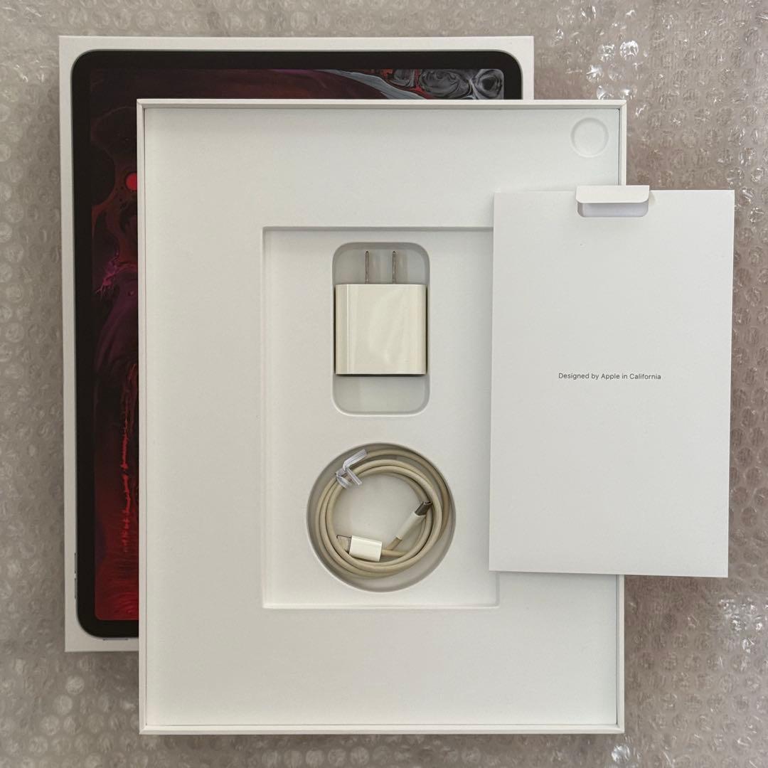 iPad Pro 12.9インチ 第3世代 256GB Wi-Fi カバー付き