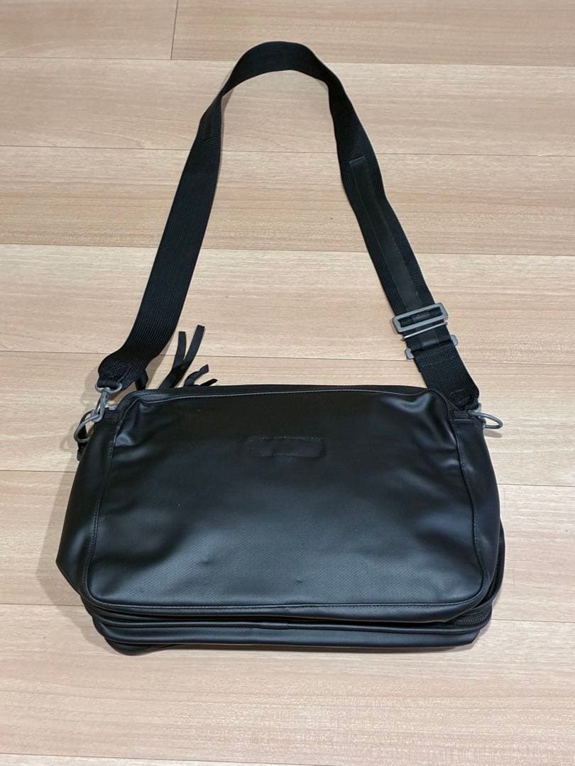 ラゲッジレーベル　吉田カバン　黒