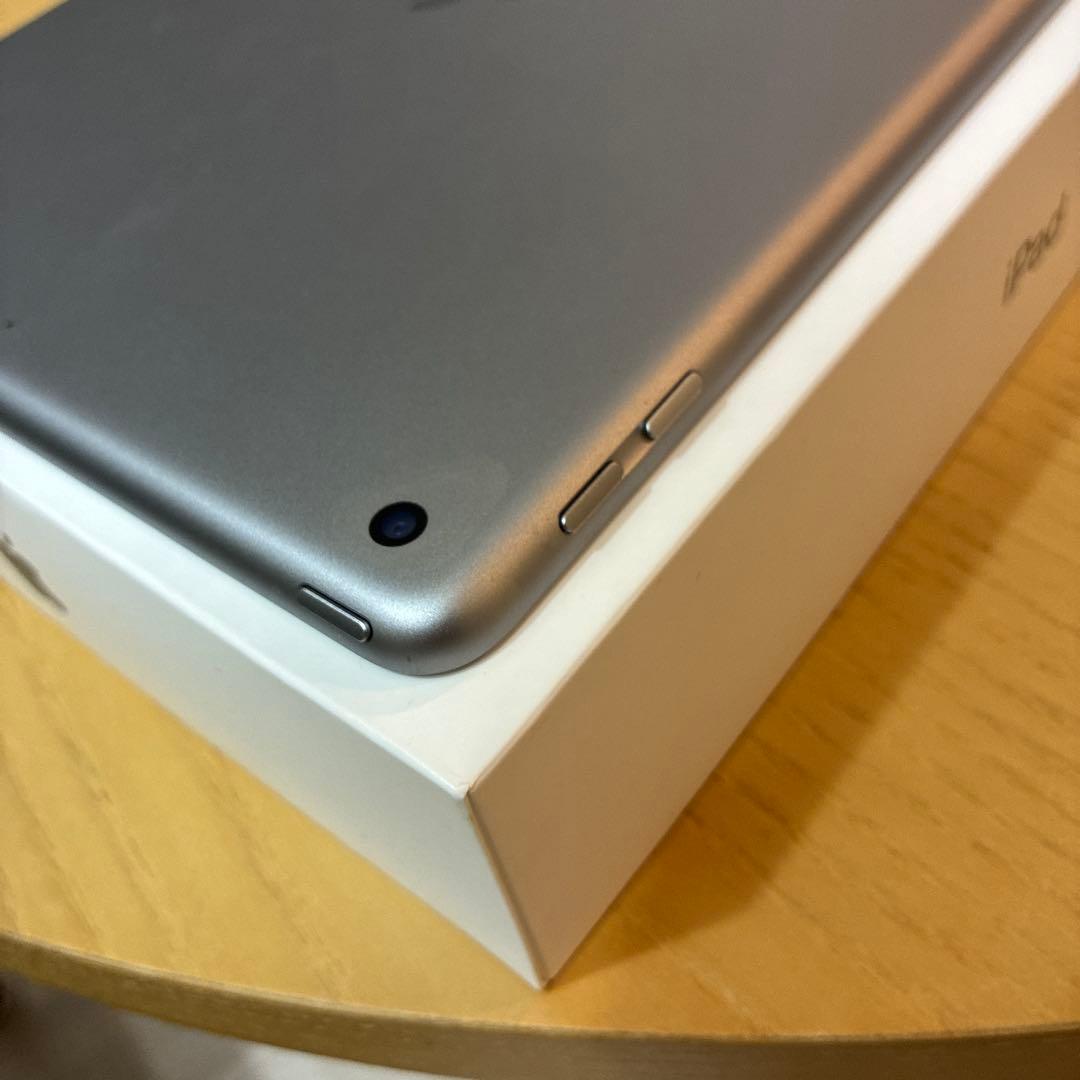 iPad第6世代　Wi-Fi 32GB