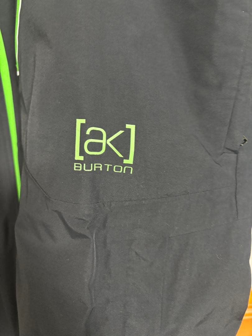 Burton [ak] スノーボードジャケット ブラック グリーン XL