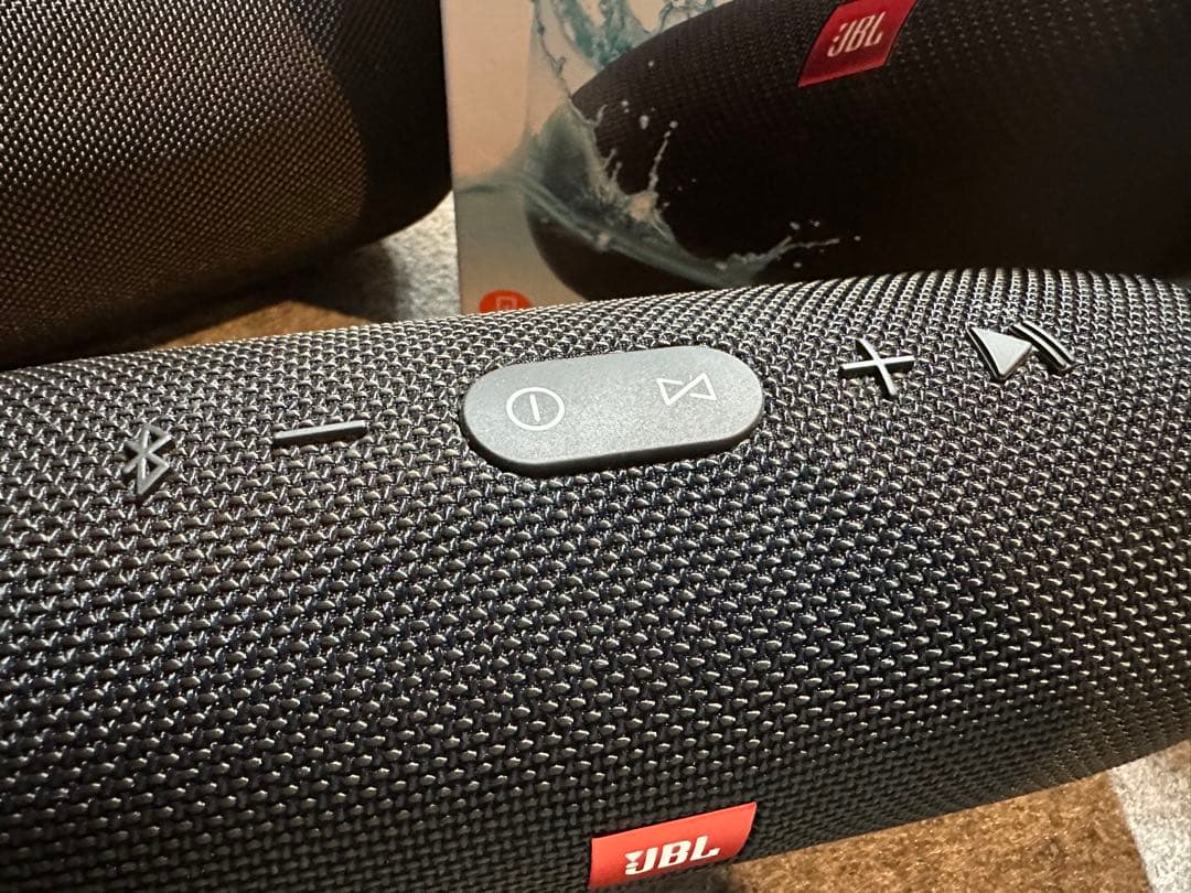 【美品】JBL CHARGE3 付属品、ケース付