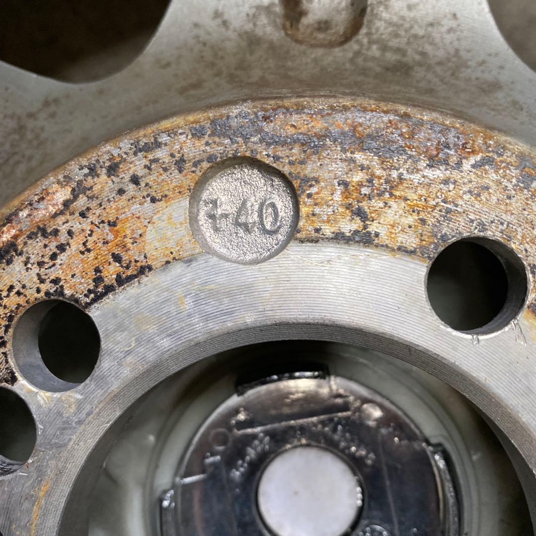 中古バリ溝‼️ピレリスタッドレスセット175/65R14 フィット、デミオ等