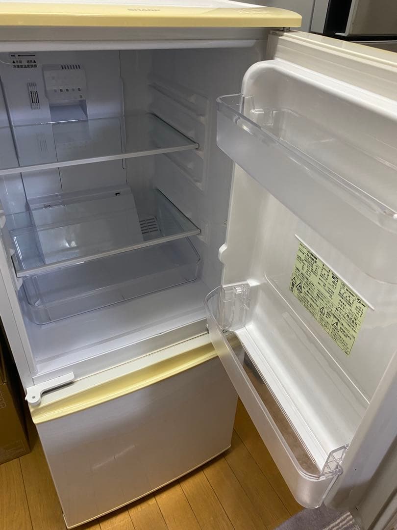 SHARP 2ドア冷蔵庫 ホワイト