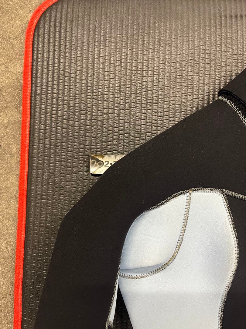 ロキシー　フルスーツ3ミリ