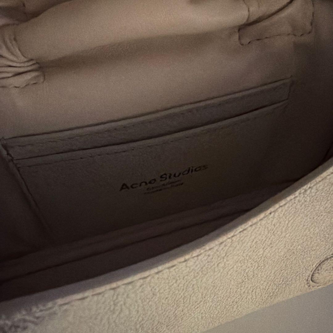 Acne Studios マルチポケット マイクロバッグ ホワイト/グレー